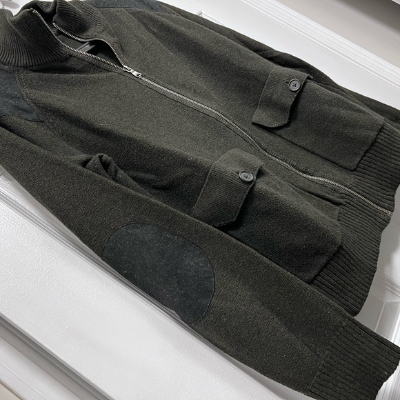 Men’s Banana Republic zip up sweater - Picture 4 of 4